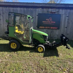 2015 John Deere 1025R Tractor